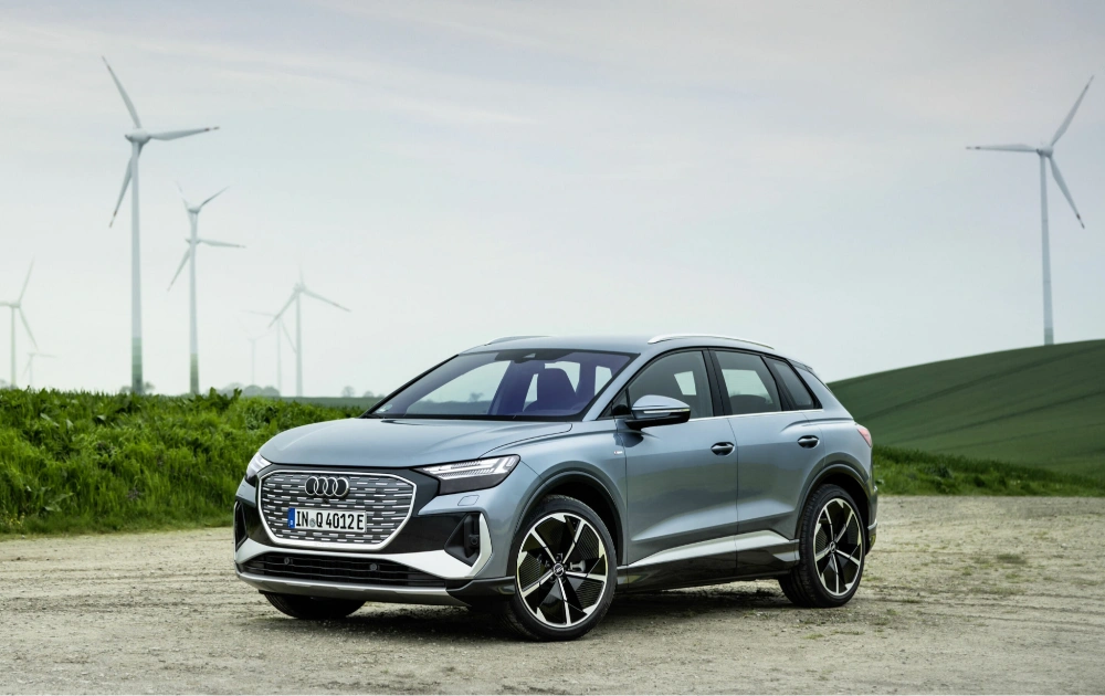 audi q4 e-tron, zestaw narzędzi samochodowych