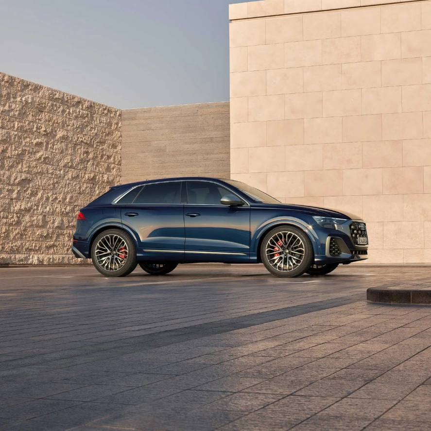 bok audi sq8