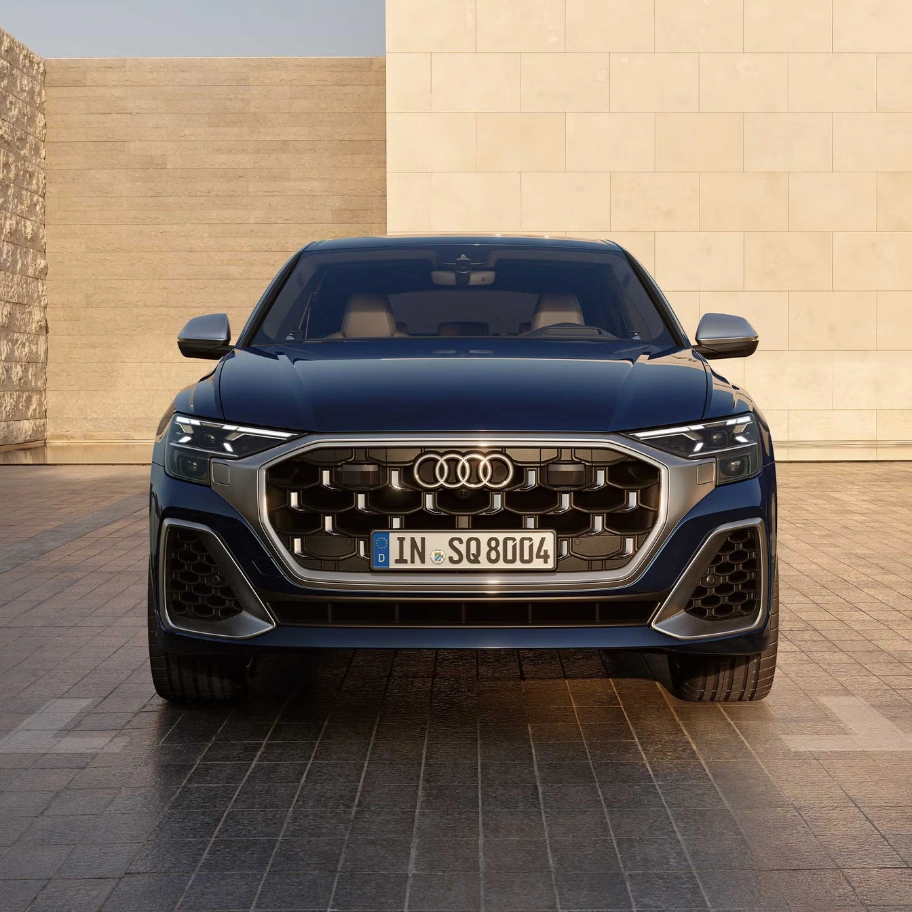 przód audi sq8